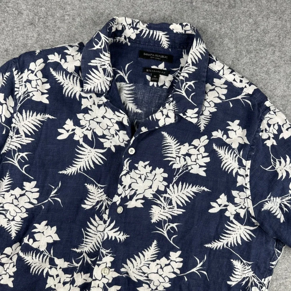 Banana Republic Mens Medium Navy Blue White Floral Fern 100% Linen Camp Shirt